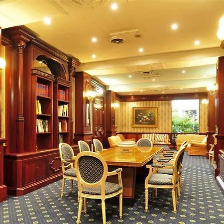 Regent Hotel 4*