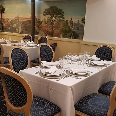Regent Hotel 4*