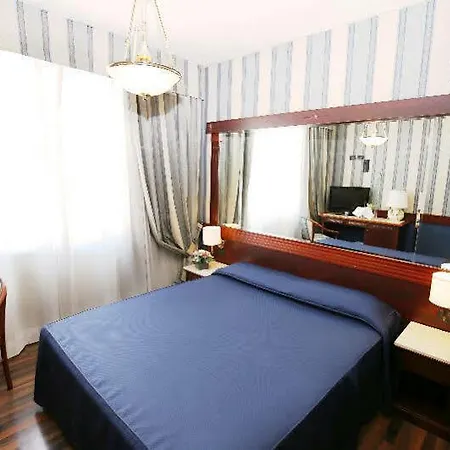 Regent 4* Rom